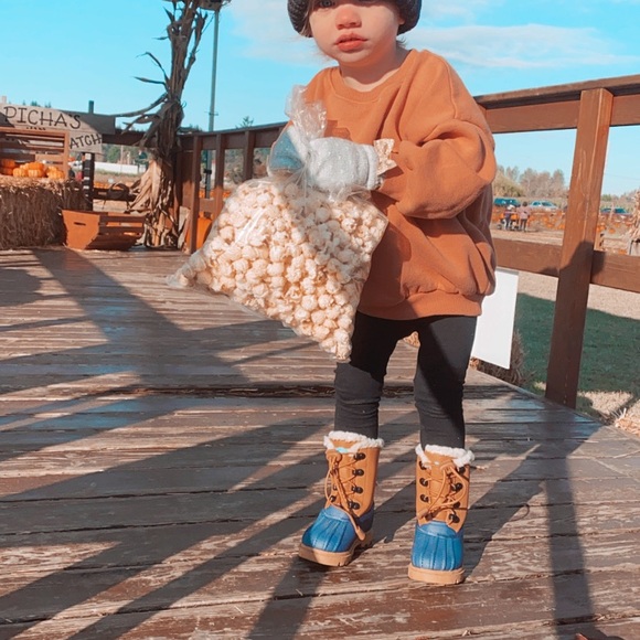 Meet your Posher, Rhylee - Picture 5 of 6